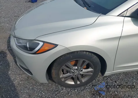 2018 Hyundai Elantra Value Edition из США, поврежденный, VIN 5NPD84LF5JH220644